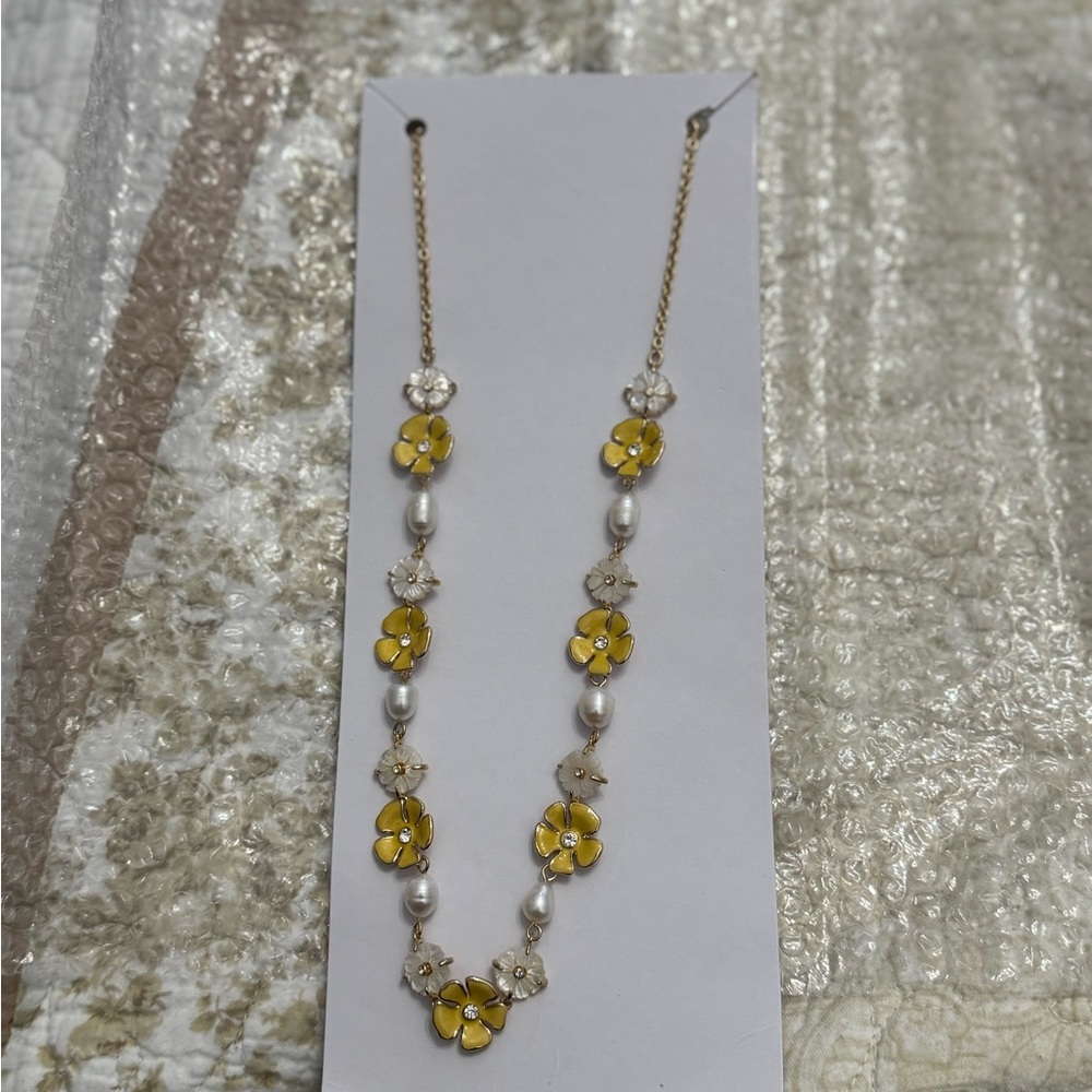 Flower necklace